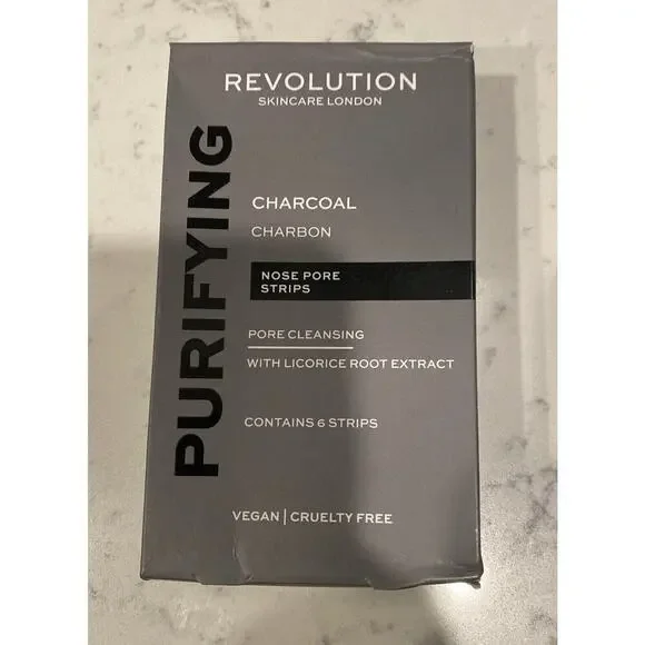 Revolution Skin Care London Charcoal Carbon 6- Nose Strips - Picture 1 of 3